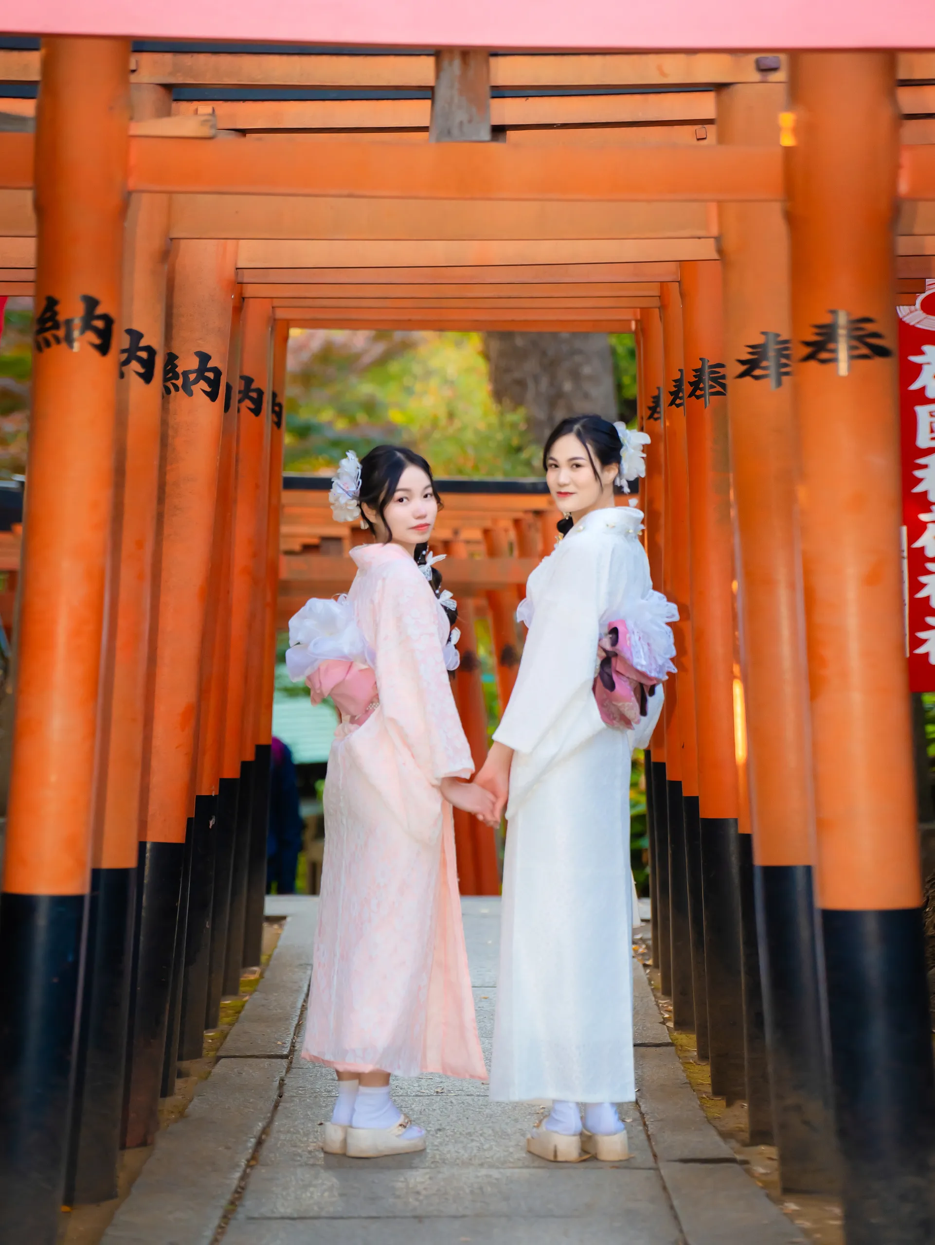 Chụp ảnh kimono tại công viên Ueno, Tokyo